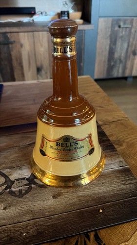 Vintage bell scotch whisky - vintage, bell’s