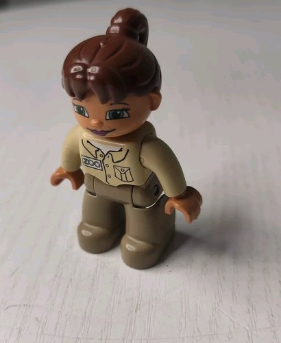 Alte spielfigur zoowärterin - alte,