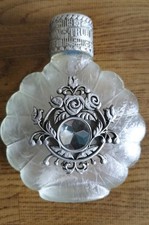 Für Sammler: Eleganter Parfumflakon TRUE RELIGION, Inhalt 100 ml, nur als Deko