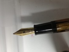 Pelikan Kolbenfüller K400 Souverän Vintage braun marmoriert 18K Schreibfeder NOS