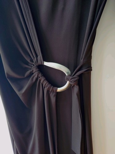Braunes wickelkleid mit - wickelkleid,