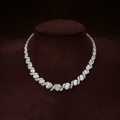 Kaskaden-Diamant-Collier
