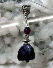 SUGILITH  Edelstein-Anhänger