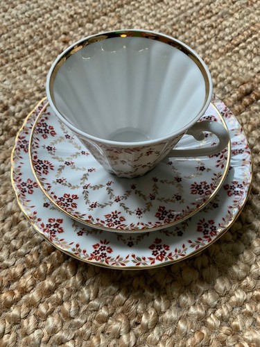 Kaffeetasse und teller der - und,