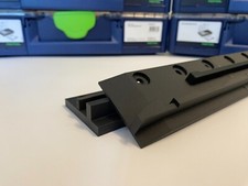 Führungsschiene/-halter für