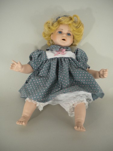 Porzellankopfpuppe aus - 40, cm