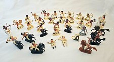 43 Spielfiguren Cowboy Indianer Jean Höfler ca. 1965 beige 1. Serie Werksbemal.