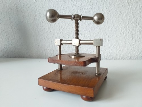 Spielkarten presse holz - spielkarten,