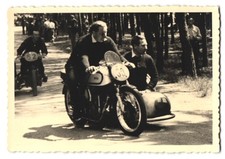 Fotografie Motorrad Norton, Krad beim Seitenwagenrennen Startnummer 30 