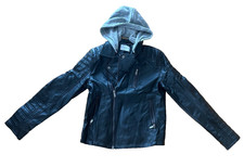 Reserved Jungen Jacke Kunstleder  Größe 152