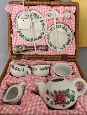 Puppenhaus Picknick Korb Miniaturkorb Keramik Ratan Spielzeug Kind Kleinkind Set