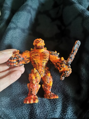 Schleich eldrador lava golem - eldrador,