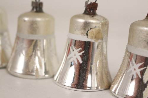 Glocken silber beflockt