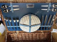 Rustikaler Picknickkorb Weidenkorb 4 Personen inkl. Geschirr & Besteck hand made