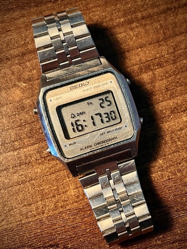 Seiko alarm chronograph lcd - seiko,