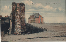 Alte AK  Templin - Stadtschule mit Stadtmauer
