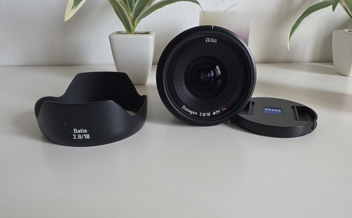 Zeiss batis 18mm f 2 - 2.8/18,