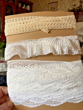 Spitzen Borte Konvolut drei