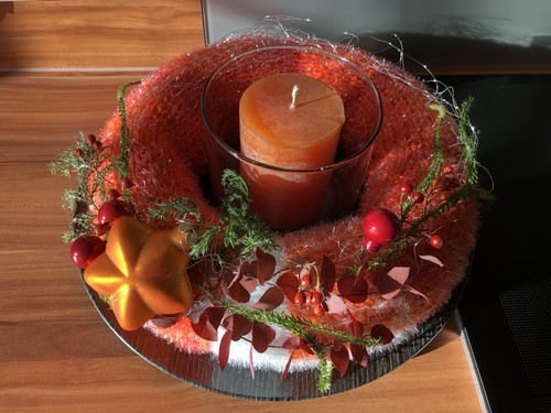 Adventskranz orange aus wolle - aus,