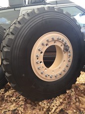 KOMPLETTRAD HUTCHINSON 11X20 ALUMINIUM MIT REIFEN 365/80R20 MICHELIN XZL