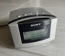 Sony UKW Radiowecker ICF-C50 Dream Machine