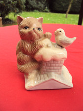 Echt Porzellan Figur "Katze mit Vogel" Handgemalt