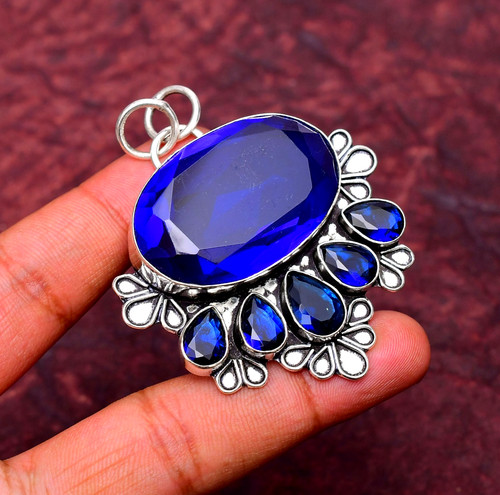 Blauer saphir - blauer,