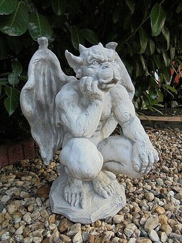 Steinfigur riesiger gargoyle - steinfigur,,