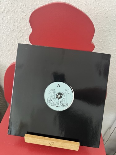 Djs only - /, dj