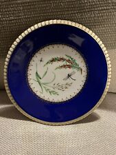 Schrankteller mit Jungfrau Fliege aus dem 19. Jahrhundert - guter Zustand Sammlerstück