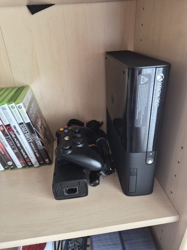 Xbox 360 elite plus - 360,