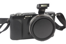 Sony Alpha NEX-3N 16.1 MP Digitalkamera -Schwarz (Nur Gehäuse) 30.556 Klicks