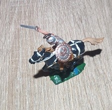 Elastolin Figur 4cm Bemahlt Römer  mit Schwert zu Pferd 