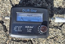 Satfinder DUR-line SF 2400 Pro  digital HD mit Zeiger- und LED-Anzeige