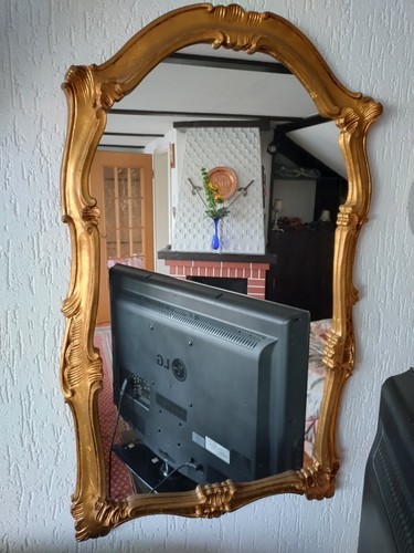 Eleganter wandspiegel mit - eleganter,