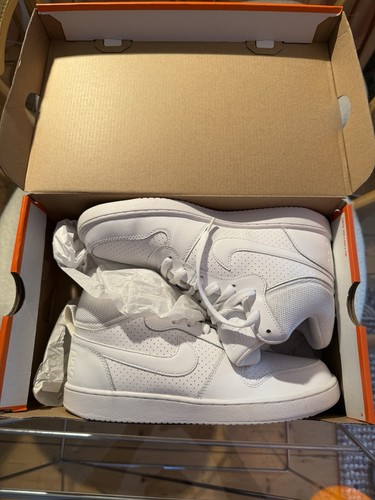 Nike court borough - nike, 2