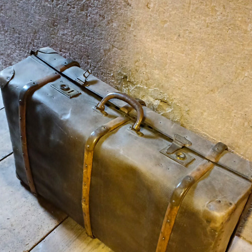 Antiker reisekoffer mit - antiker,