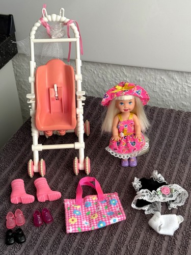 Barbie power wheels - barbie,