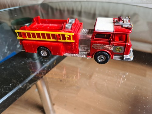 Corgi mack fire pumper - fire,
