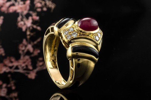 Rubin cabochon ring - rubin, spitz