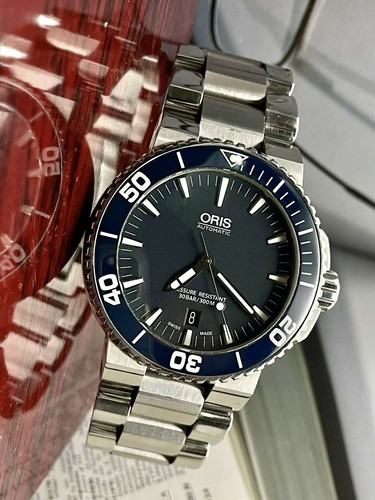 Oris aquis date - aquis, uhr