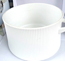 2 Kochtöpfe mit 1 Deckel, 19