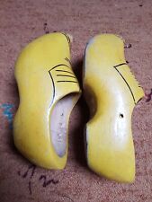 Holländische Holzschuhe für