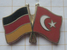 DEUTSCHLAND / TÜRKEI / FAHNEN / FLAGGE .... Städte & Länder Pin (121d)