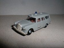 BREKINA*PKW*MB 190*Ambulanz-Kombi*Efhz. LV-BW*grau*1-87*ohne OVP* gebr.