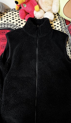 Uniqlo teddy fleece vest black - fleece,