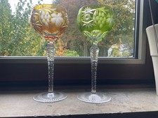 2 Römer Kristall Weingläser, farbig geschliffen, H 21 cm