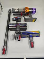 Dyson V15