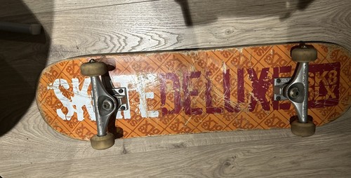 Skateboard skatedeluxe - skateboard,