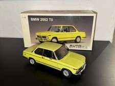AUTOart BMW 2002 Tii Modell 1:18 Gelb